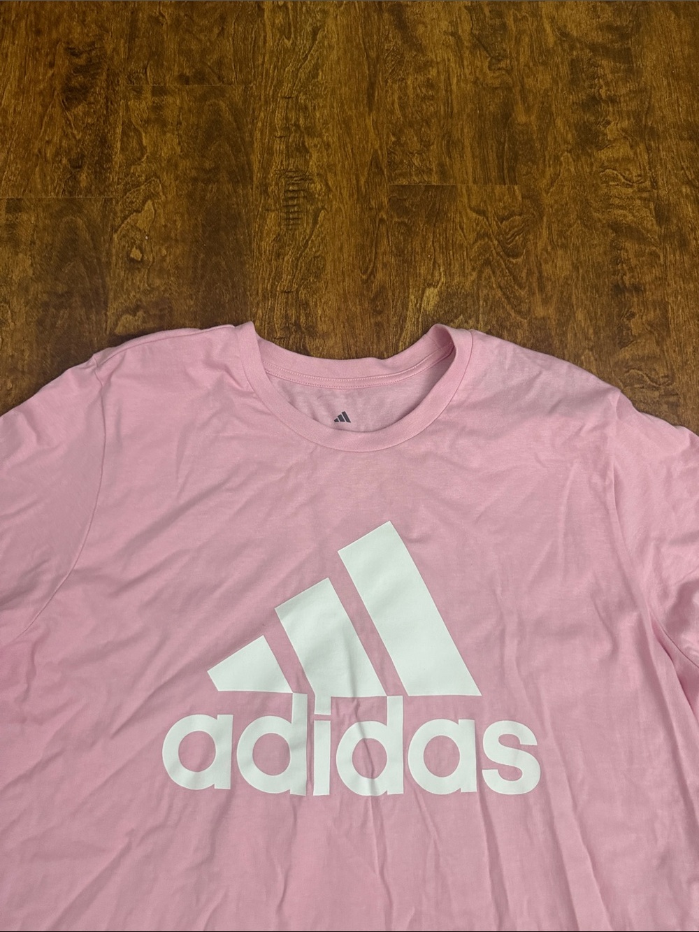 adidas Men’s Light Pink Short Sleeve Logo Tee Size XL - Picture 3 of 16